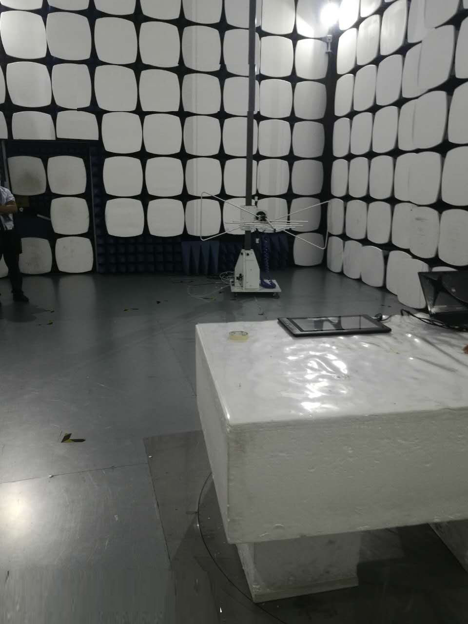 电磁兼容实验室